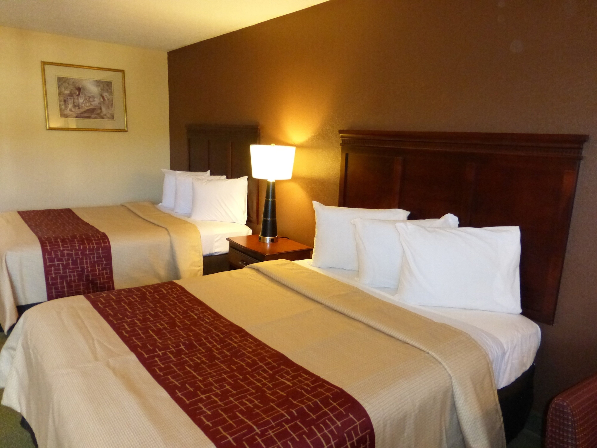 Red Roof Inn & Suites Cleveland TN - photo 3