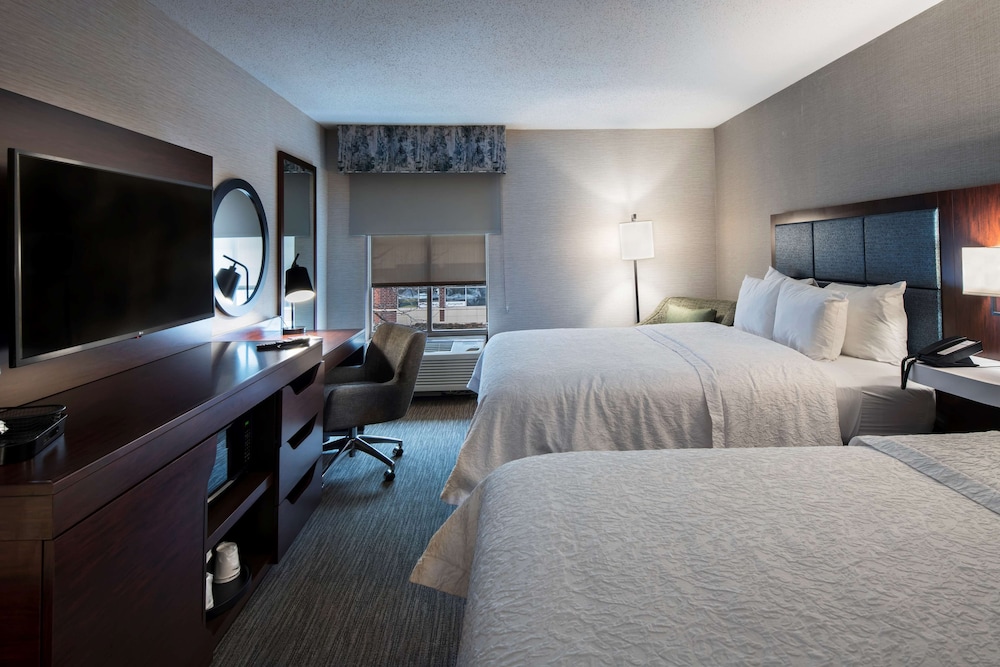 Hampton Inn & Suites Chicago Lincolnshire - photo 16