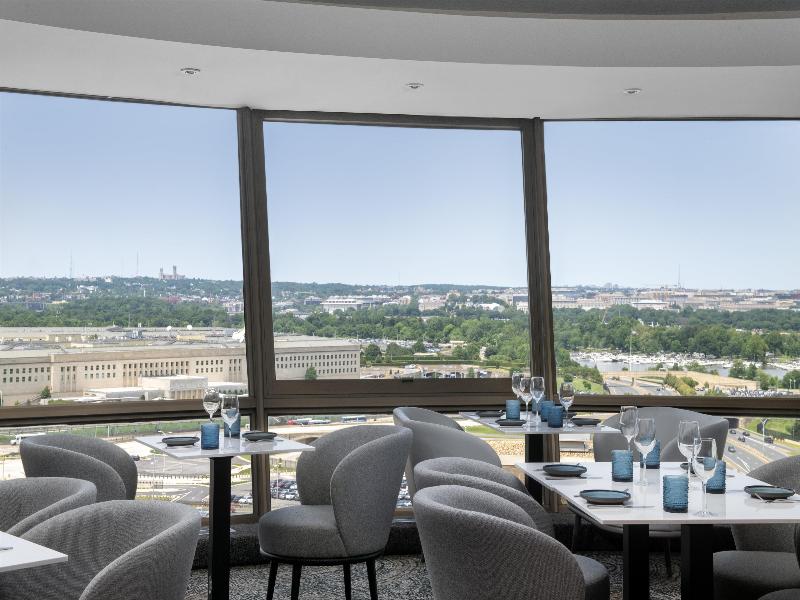 DoubleTree by Hilton Washington DC Crystal City - photo 43