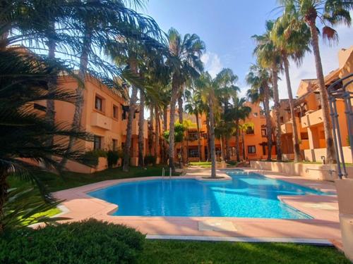 Pure Beach Penthouse & Swimming Pool 3 Bedrooms — hotel in Los Alcazares