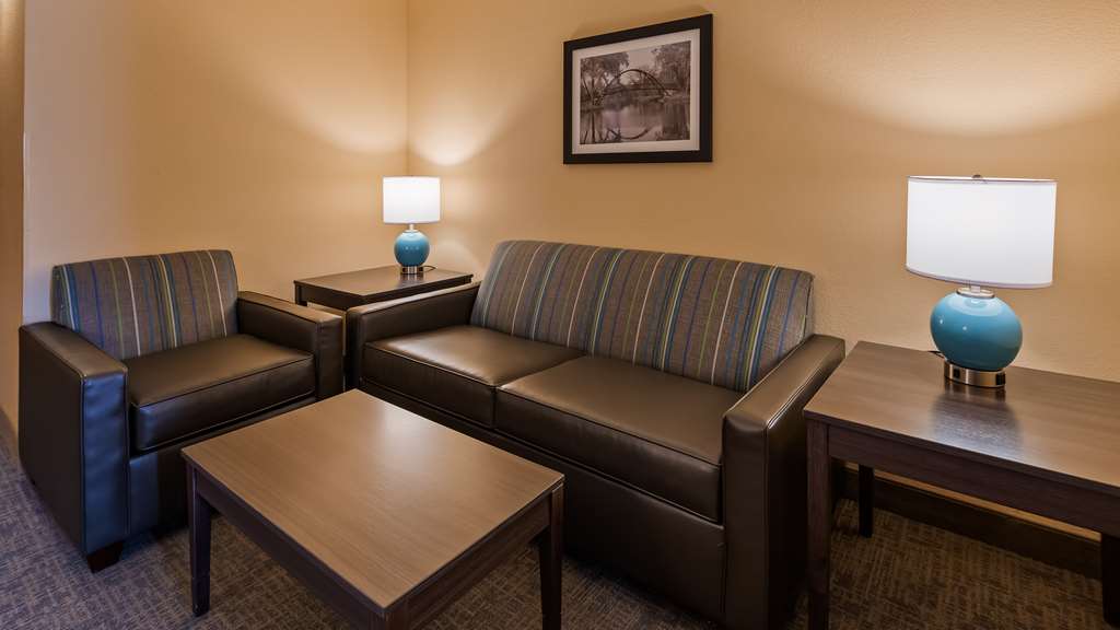 Best Western East Towne Suites - photo 13