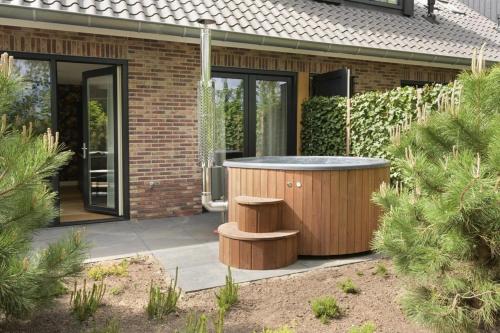 Heide Hoeve met Sauna & Hottub 6 personen in Otterlo, Netherlands