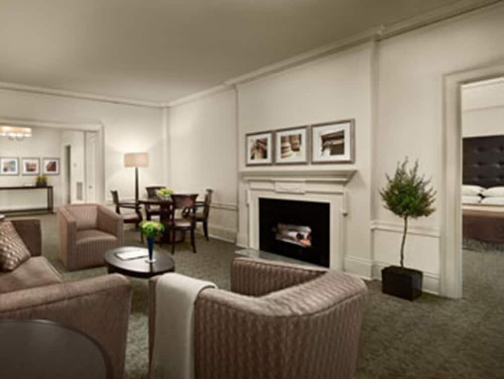 AKA Rittenhouse Square - photo 14