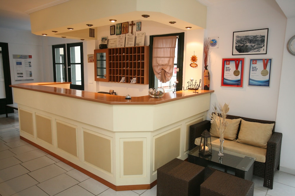 Sun Hotel - carbon neutral hotel in Kassandreia