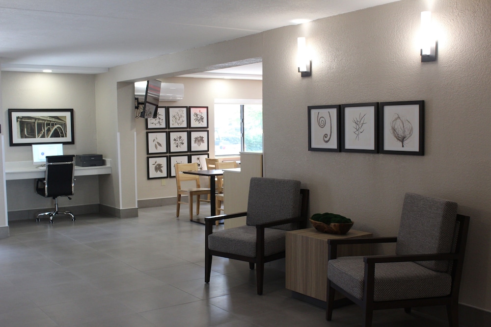 Country Inn & Suites By Radisson Dunbar Charleston - photo 6