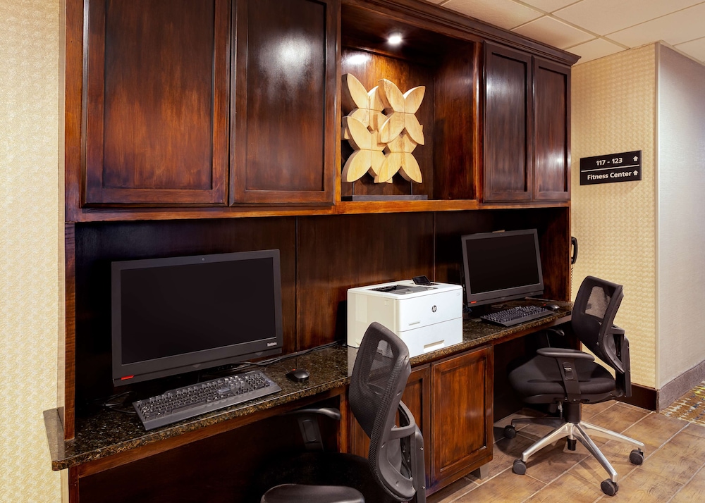 Hampton Inn Bristol - photo 22