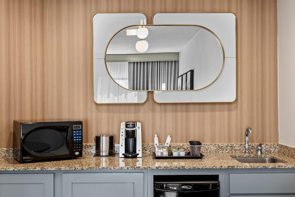 DoubleTree Suites by Hilton Raleigh Durham - photo 10