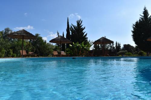 A country house near the beach — 4-Star Luxury Hotel in Pera, Portugal