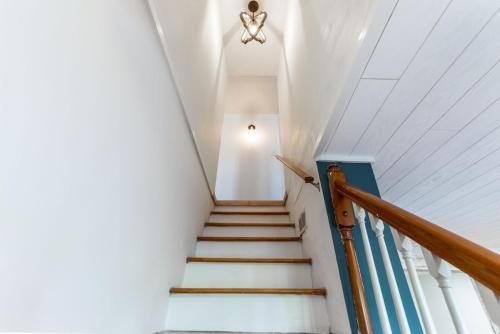 Unique Stay Ricketts Chic Farmhouse Retreat with Stargazing Bubble Tent — 4-Star Luxury Hotel in Stillwater, United States