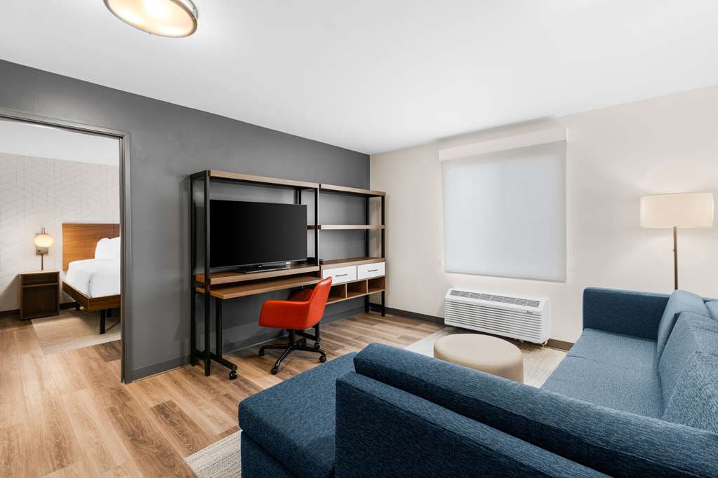 Everhome Suites Lexington Horse Park - photo 29