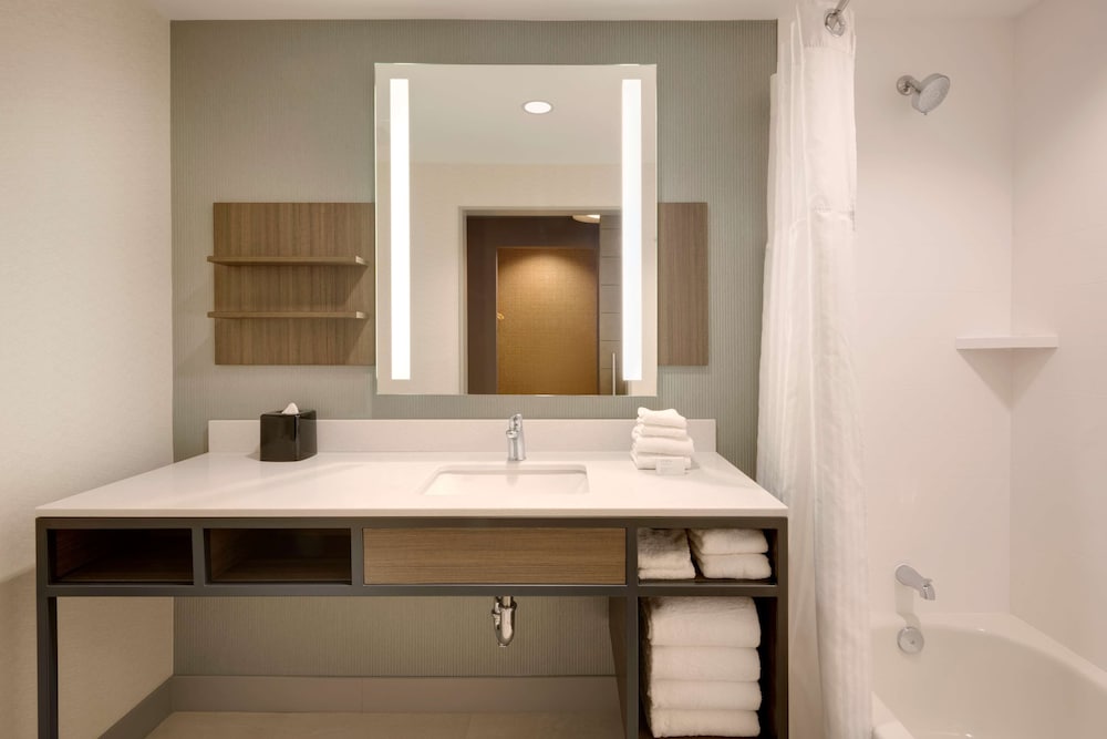 Hilton Garden Inn Haymarket - photo 27