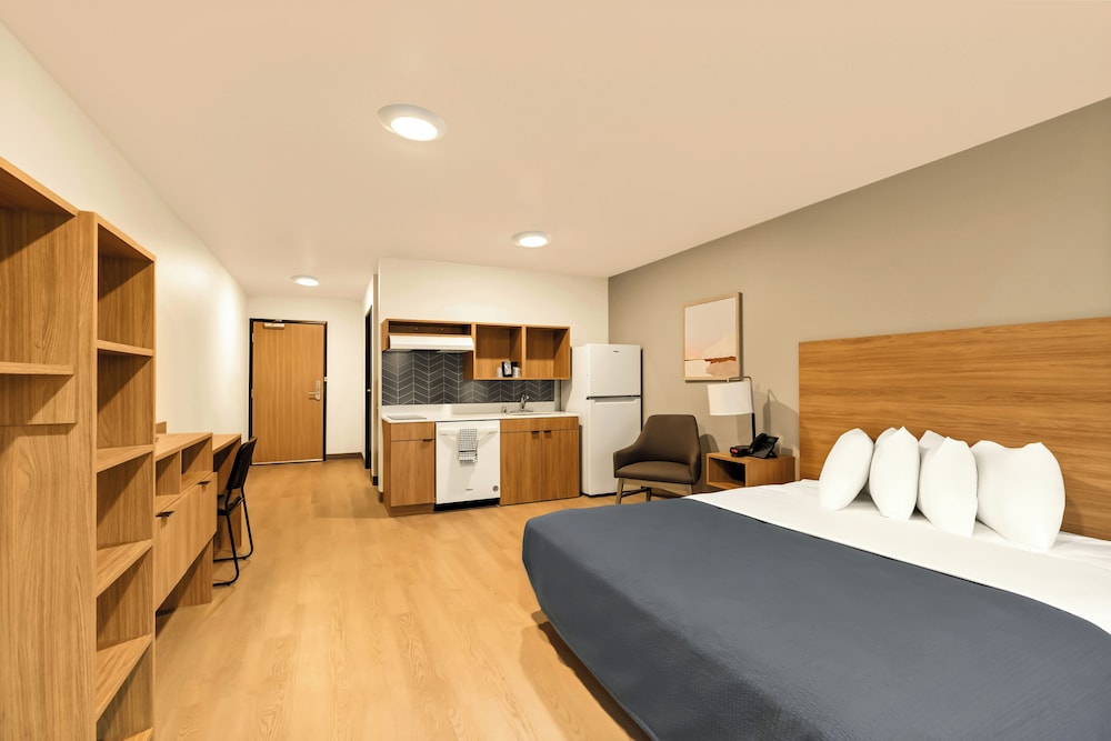 LivAway Suites Tri Cities Richland - photo 10