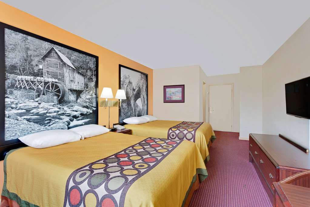 Super 8 by Wyndham Hillsville - photo 14