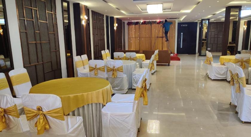 Paras Inn