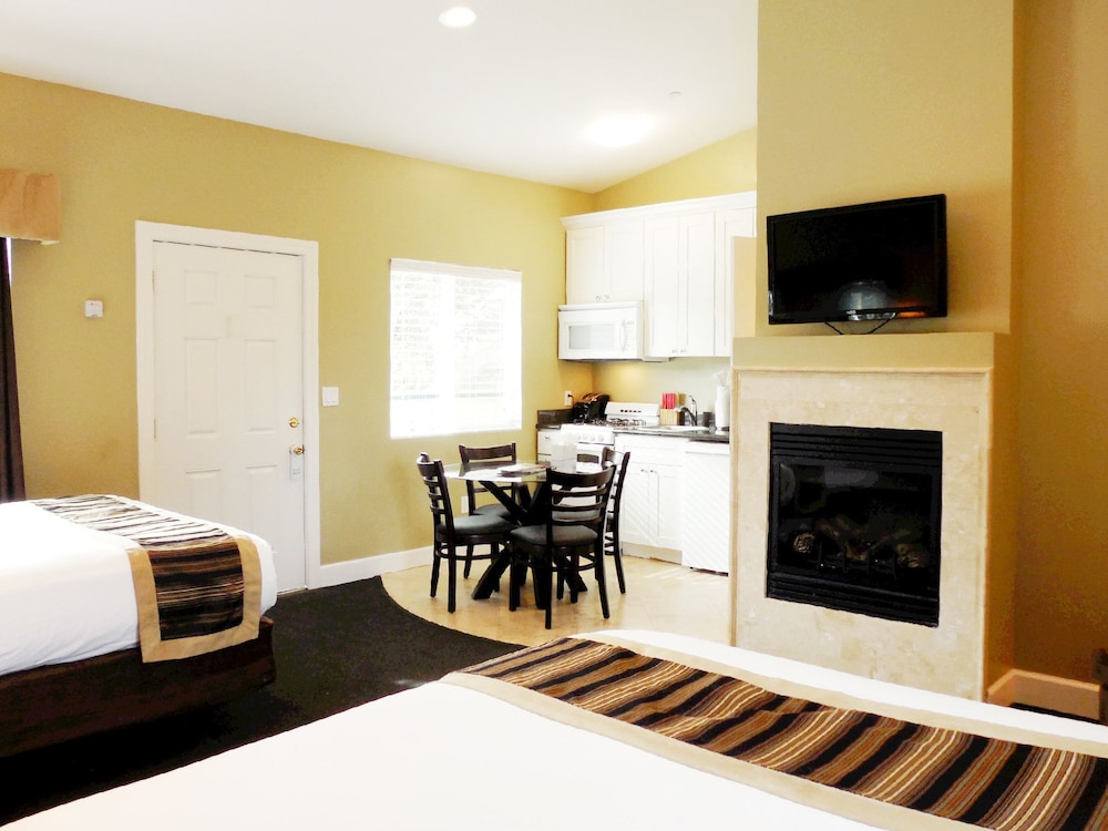 Sea Breeze Inn And Cottages - photo 31