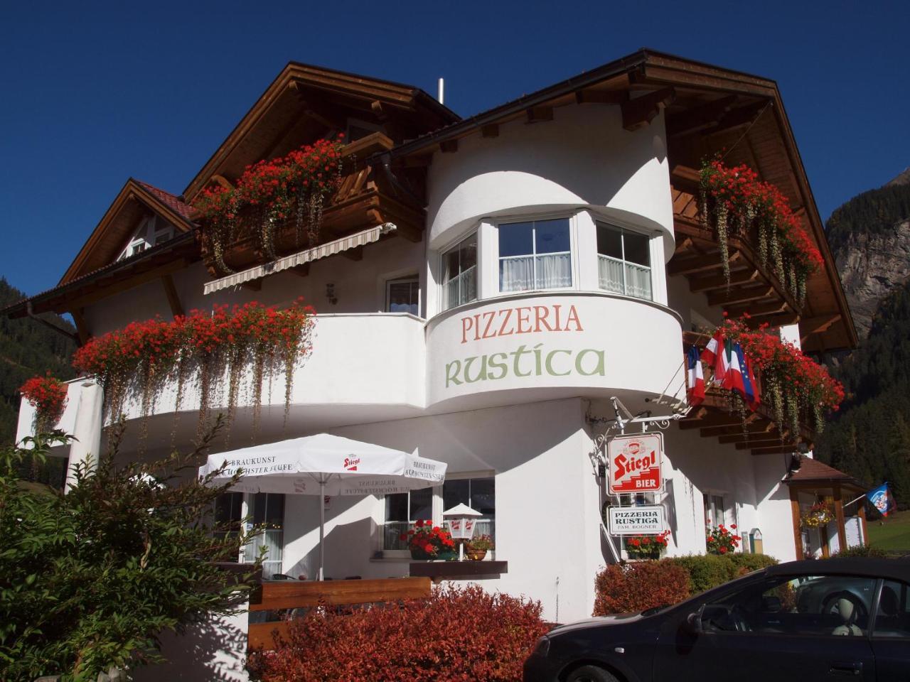 Apart Rustica — 4-Star Luxury Hotel in Hintersee, Austria