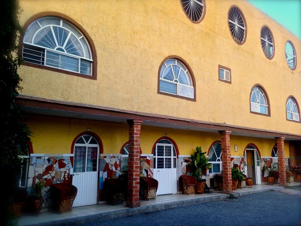 Hotel Mi Pueblito in Tonala, Mexico