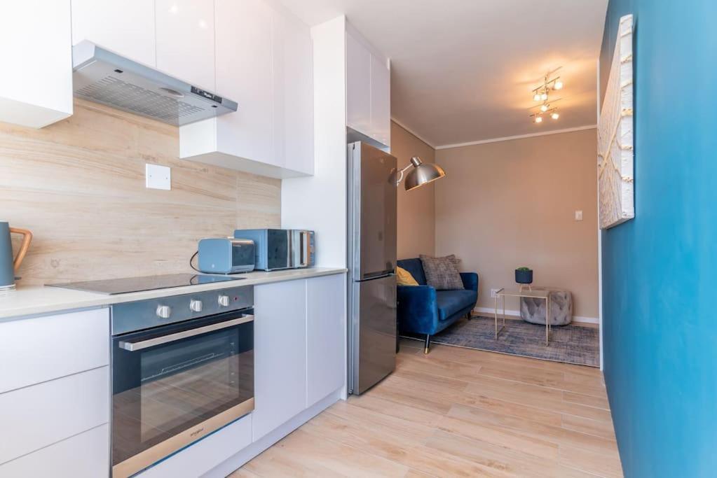 Stylish 1 Bed near Sea Point Promenade
