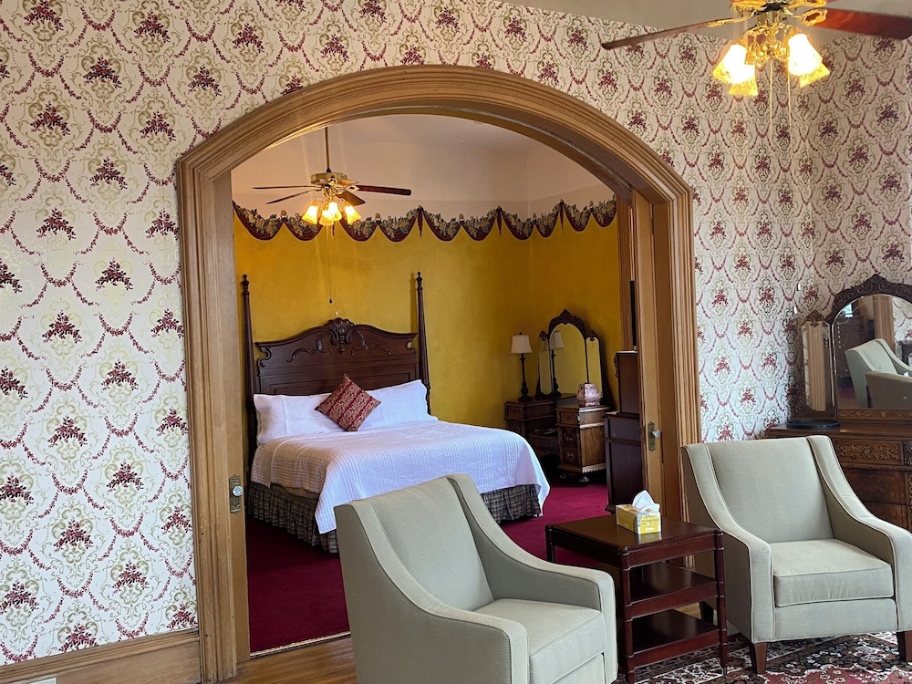 Decker Hotel - photo 32