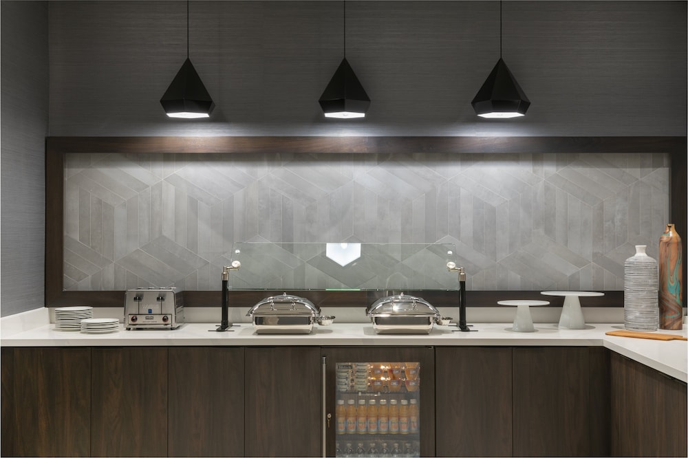 Staybridge Suites Boston Logan Airport Revere by IHG - photo 37