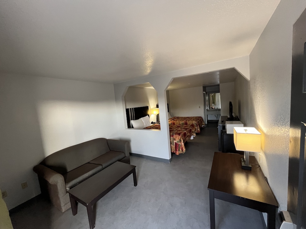 Atria Inn & Suites - photo 7