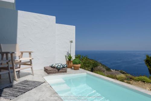 Althea Suites in Patitirion, Greece