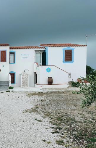 Casa Vacanze Miranda — 4-Star Luxury Hotel in Arbus, Italy