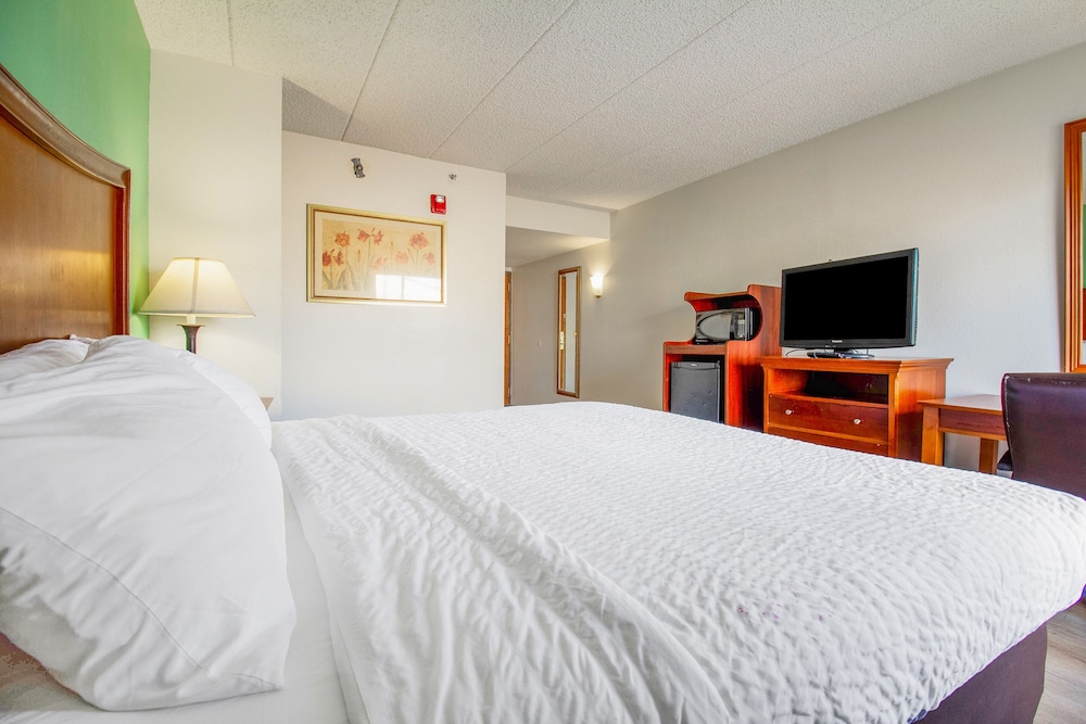 Tulsa Square Hotel Central I 44 By OYO - photo 14