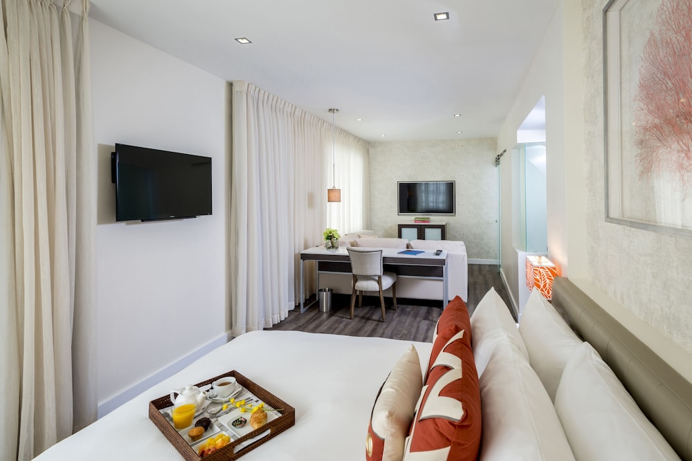 The Marlin Hotel - photo 22
