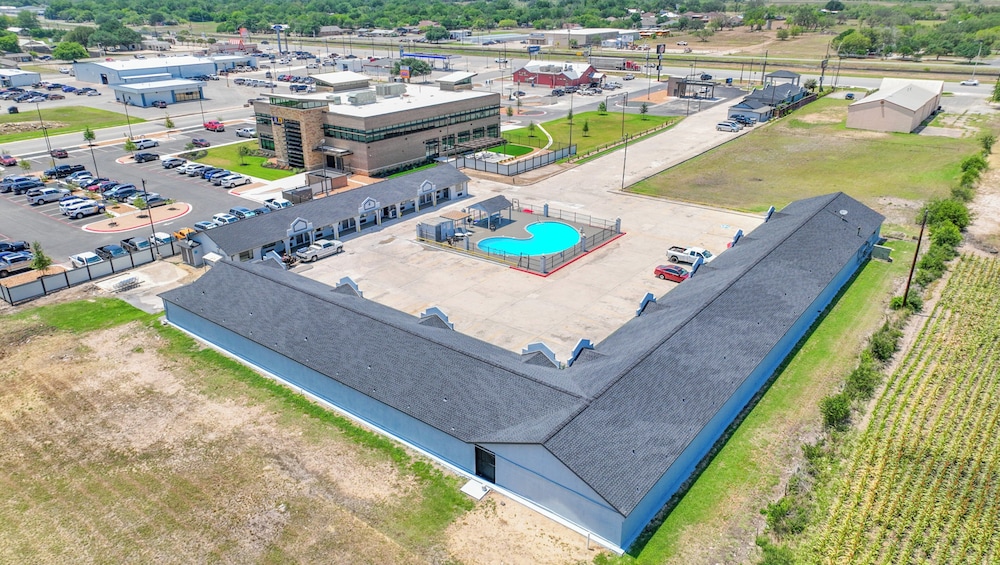 Executive Inn of Hondo - photo 26