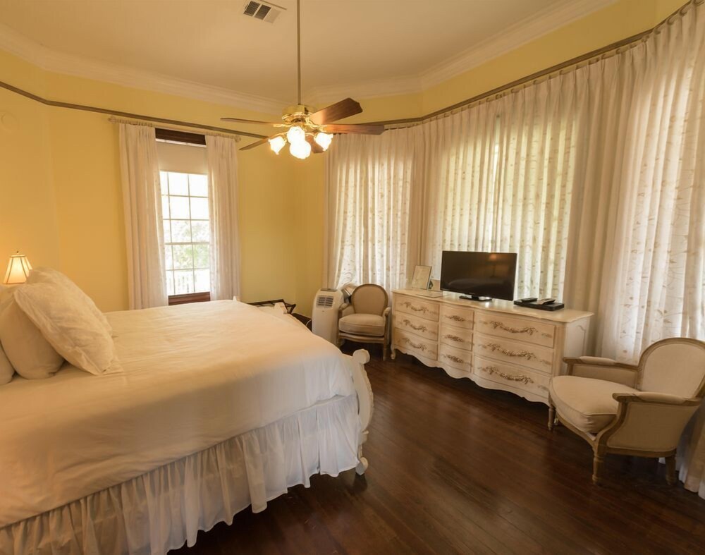 The Olivia Mansion - photo 13