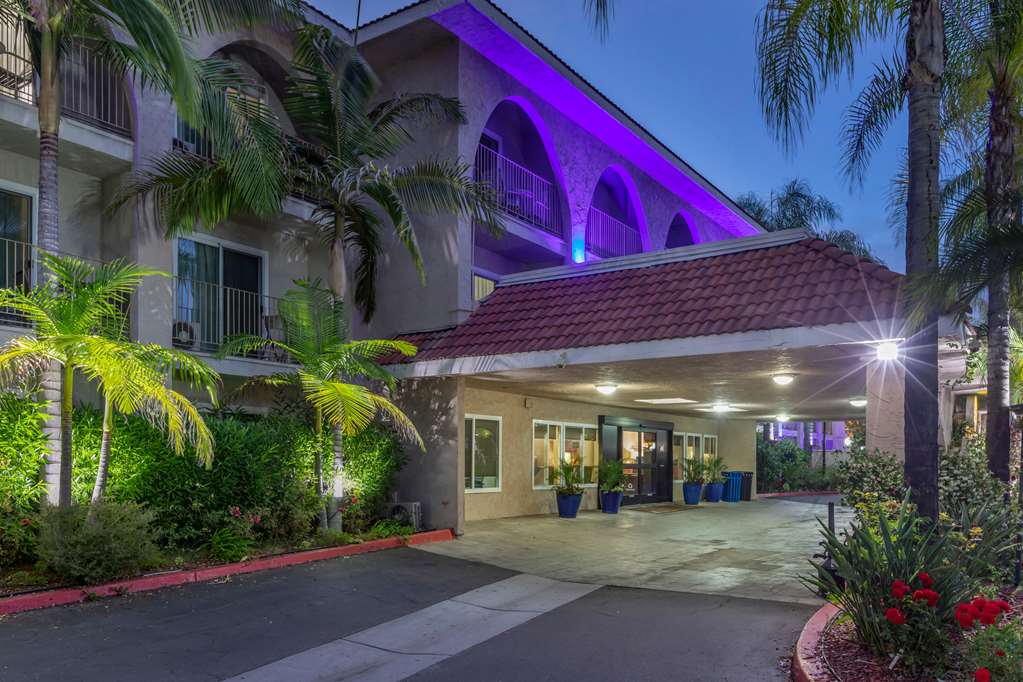 Comfort Inn Escondido San Diego North County - photo 3