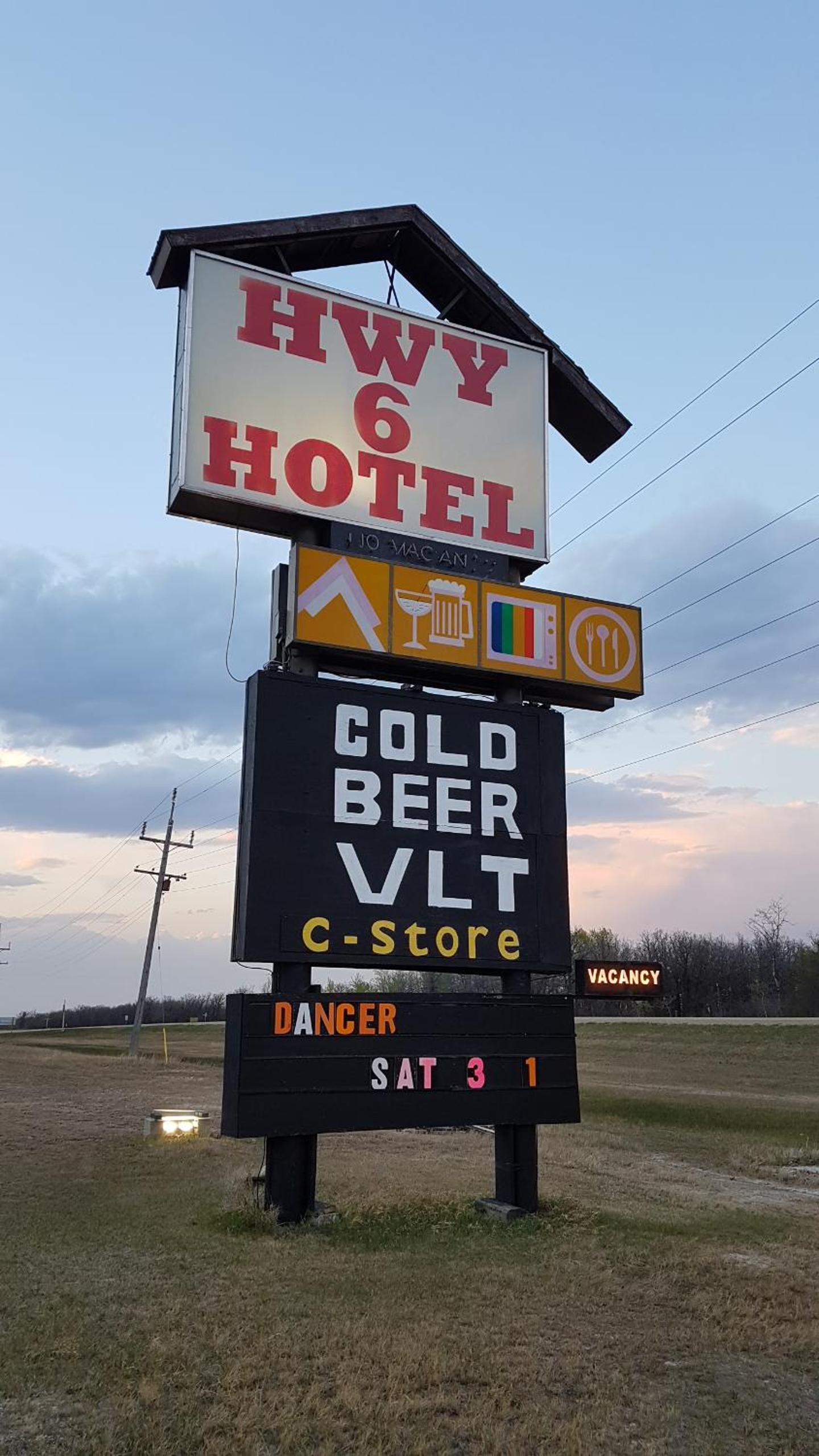 Hwy6hotel — hotel in Portage La Prairie