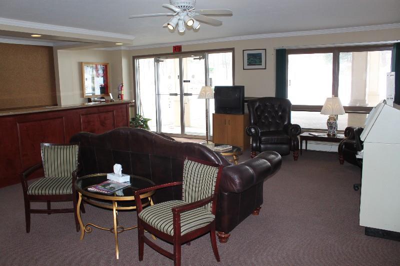 Red Carpet Inn On the Lake - photo 25