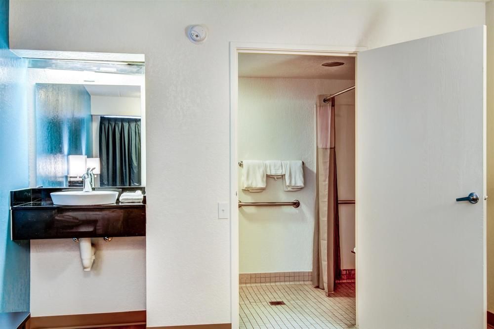 Red Roof Inn Bridgeton - photo 7