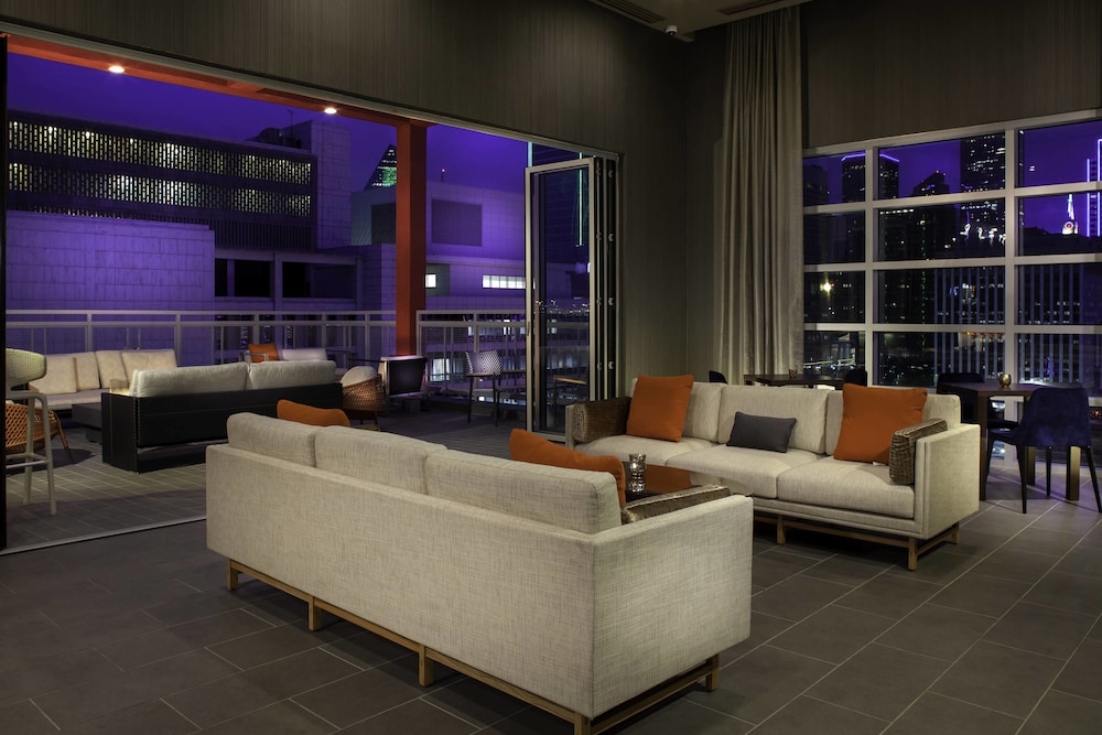 Courtyard by Marriott Dallas Downtown Reunion District - photo 21