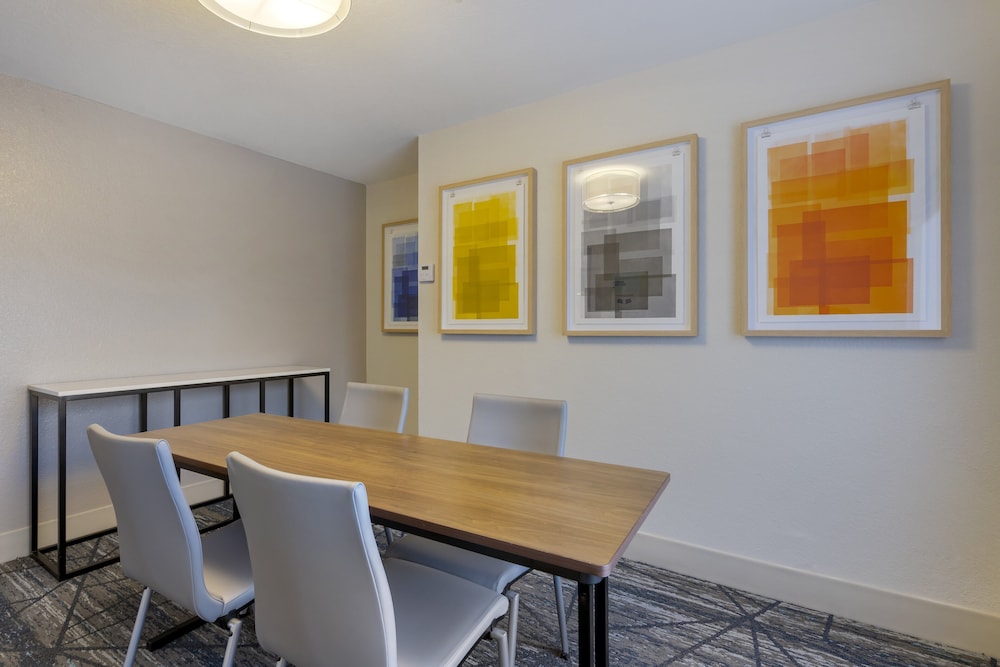 Holiday Inn Express Hotel & Suites The Villages by IHG - photo 78