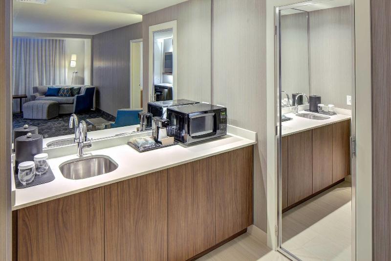 Courtyard by Marriott Appleton Riverfront - photo 44