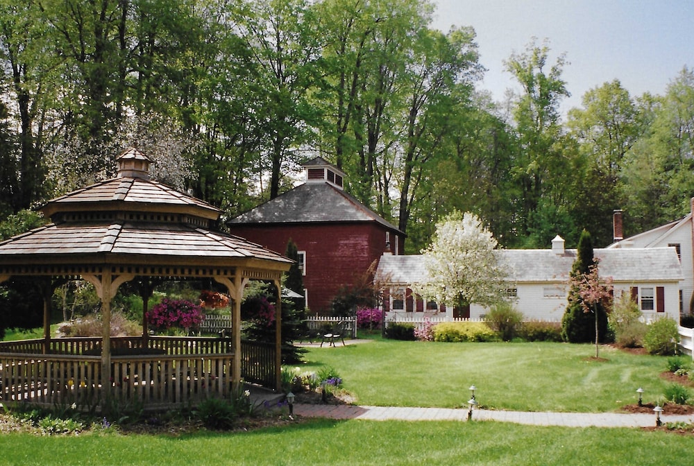 Arlington Inn - photo 82