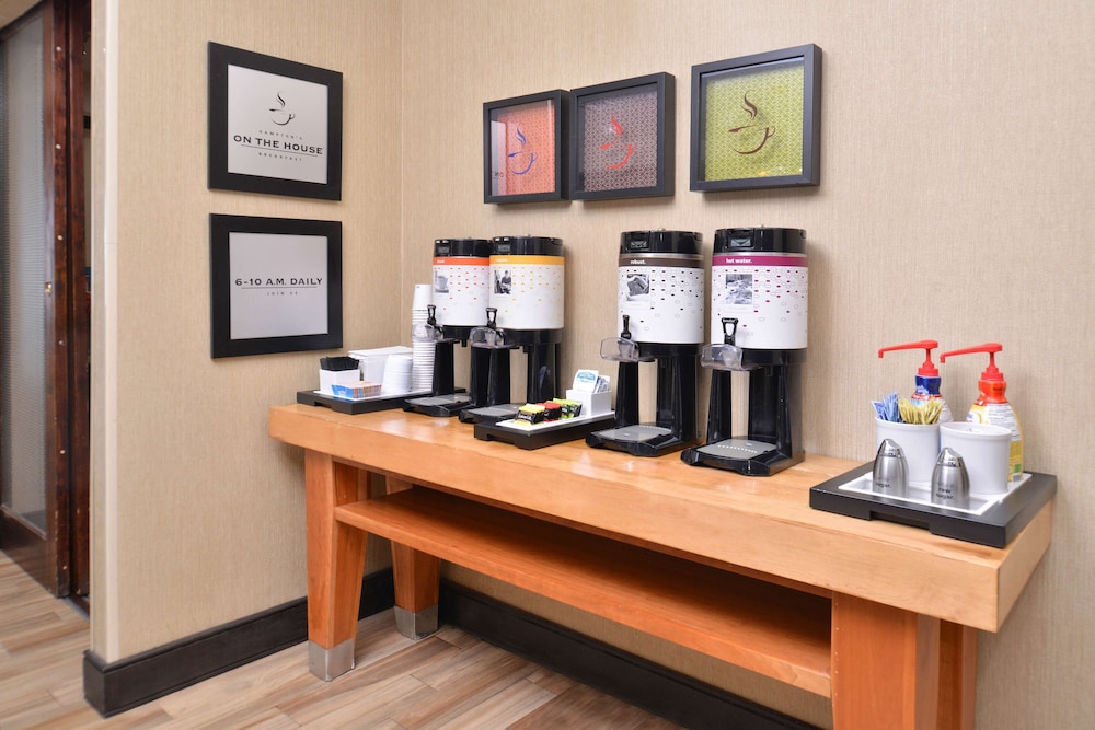 Hampton Inn Van Horn - photo 4