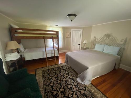 Historic Rosemont Manor - photo 13