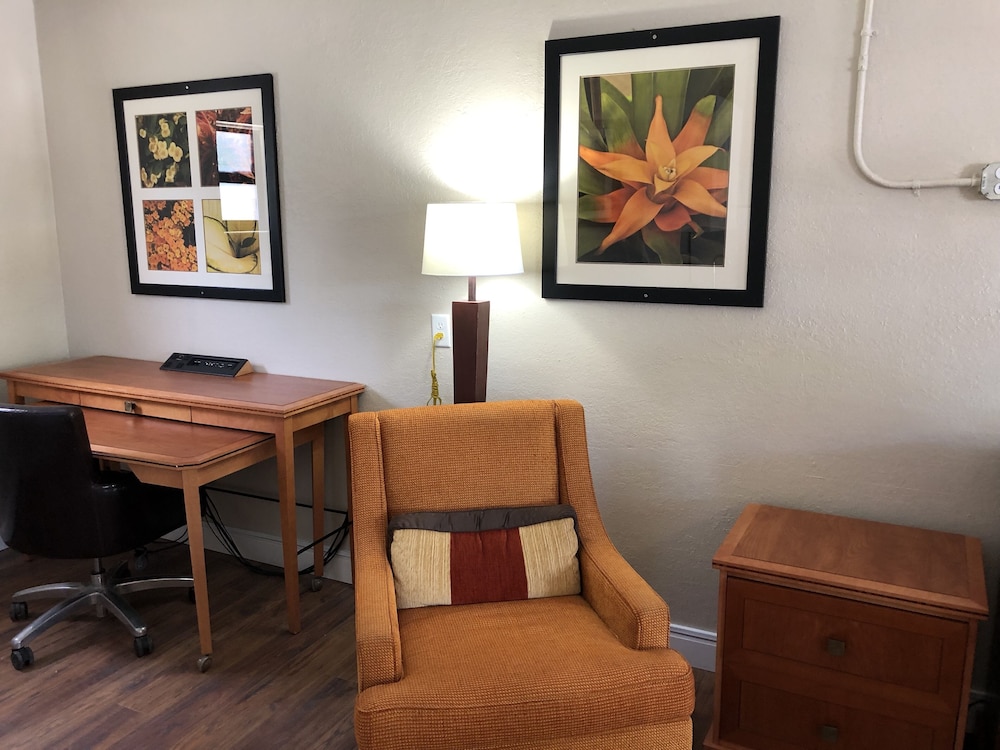 Ocala Cove Motel - photo 6