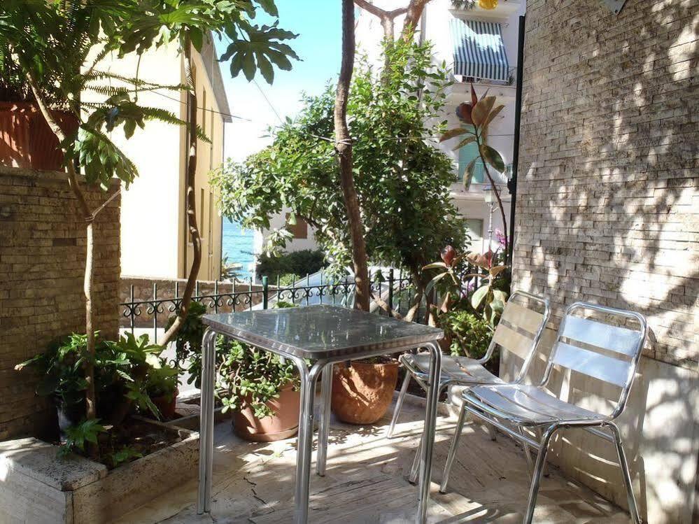 Pensione Week End in Porto Santo Stefano, Italy