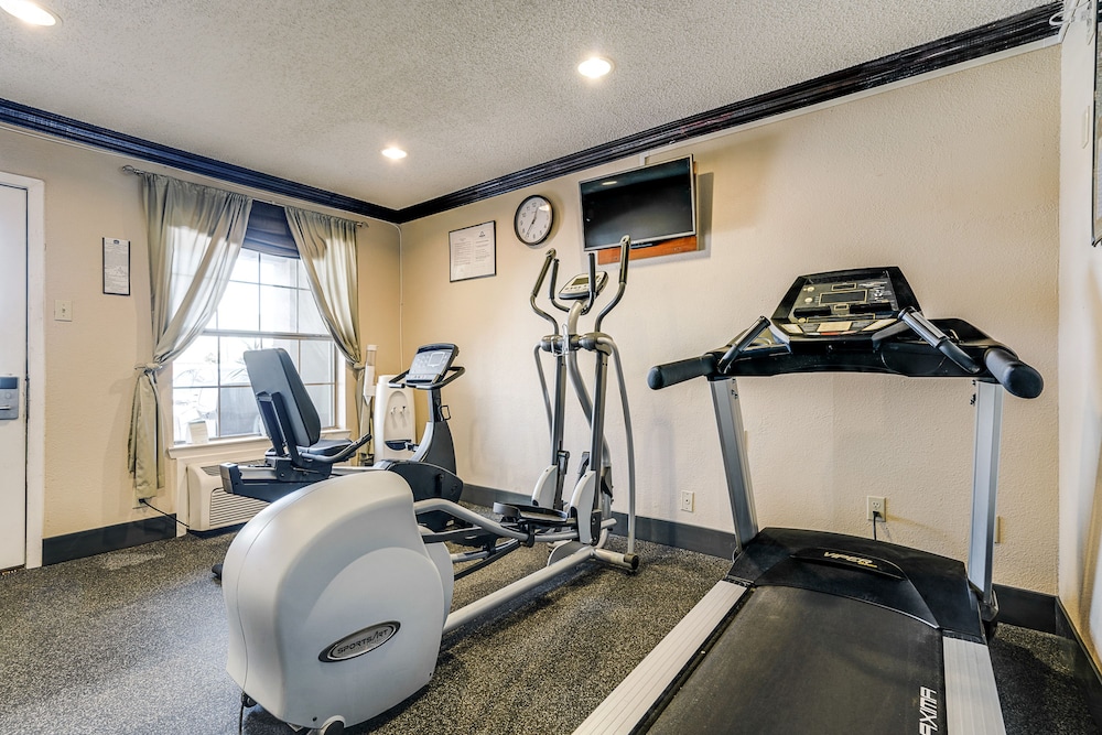 Quality Inn & Suites Dallas Cityplace - photo 19