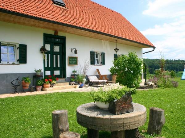 Sonnenhaus Grandl — 4-Star Luxury Hotel in Feldbach, Austria