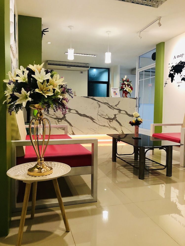 Chuanchom Place in Surat Thani, Thailand