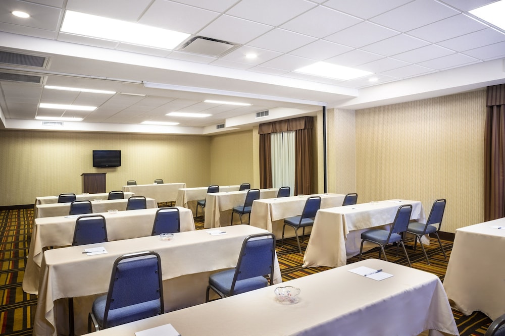 Hampton Inn Limerick Philadelphia Area - photo 57