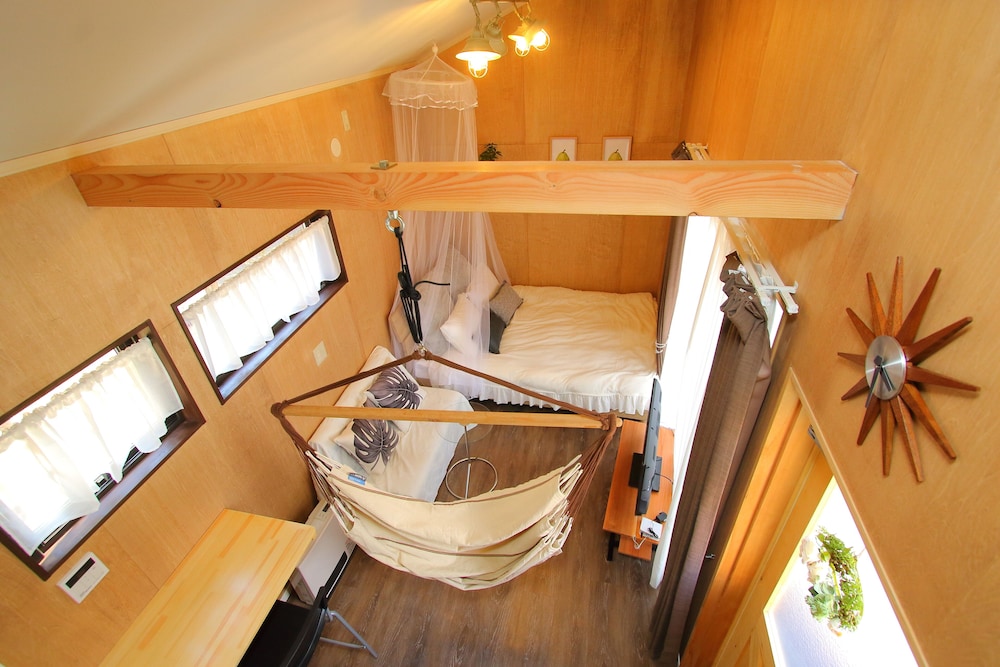 Tiny House Hotel Moritabby Unknown City