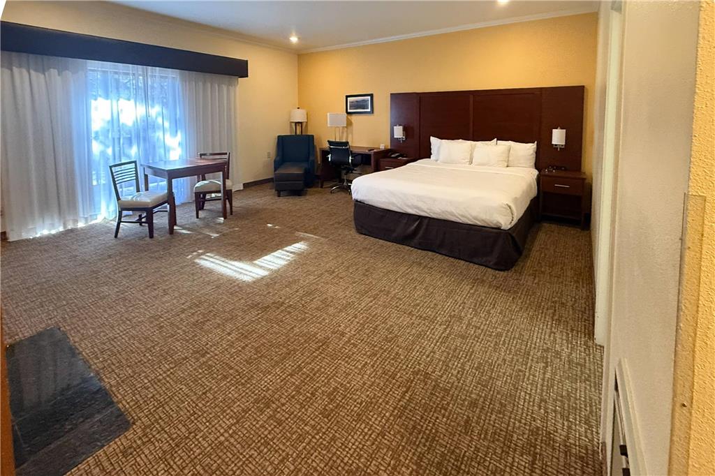Comfort Inn Monterey Peninsula Airport - photo 20