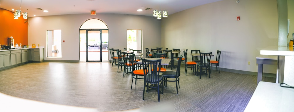 Wintergarden Inn - photo 25
